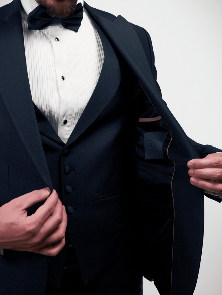 4 PC CLASSIC NAVY PEAK LAPEL TUXEDO