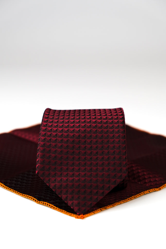 BURGUNDY & BLACK TEXTURED TIE & HANKIE SET