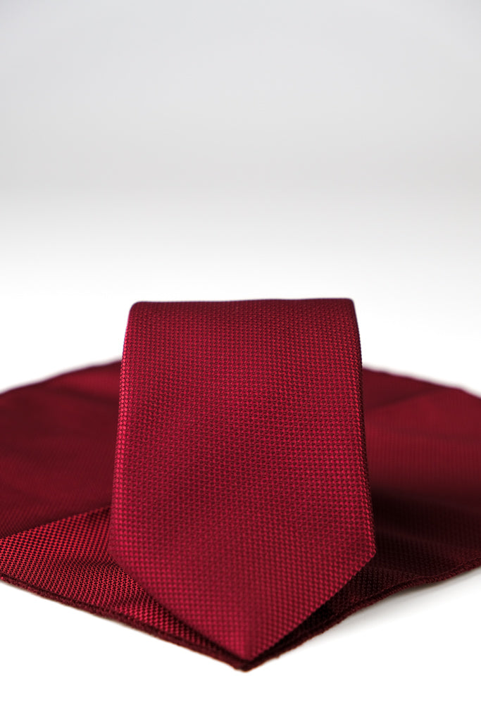 BURGUNDY SATIN TIE & HANKIE SET