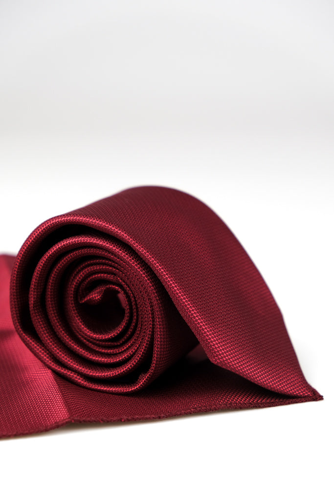 BURGUNDY SATIN TIE & HANKIE SET